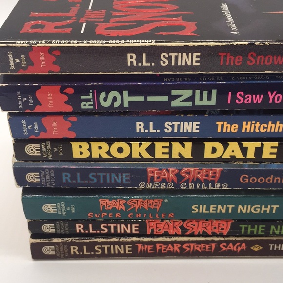 R.L Stine Lot of 8 Books including Fear Street Saga Young Adult Horror Thriller - Picture 11 of 14